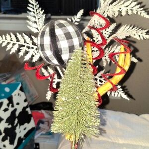 2 Brand New Vase decorations